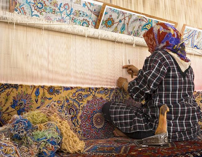 https://azadisq.com/Portals/0/images/content/1401/iranian-woman-weaving-persian-rugs-nazmiyal-antique-rugs.jpg?ver=I50Ul8dpDBW2OJ0ujhROhA%3d%3d https://azadisq.com/Portals/0/images/content/1401/iranian-woman-weaving-persian-rugs-nazmiyal-antique-rugs.jpg?ver=I50Ul8dpDBW2OJ0ujhROhA%3d%3d