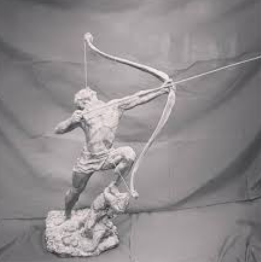 مجسمه آرش «موزه وزیری»، اثر «ناصر هوشمند وزیری» 