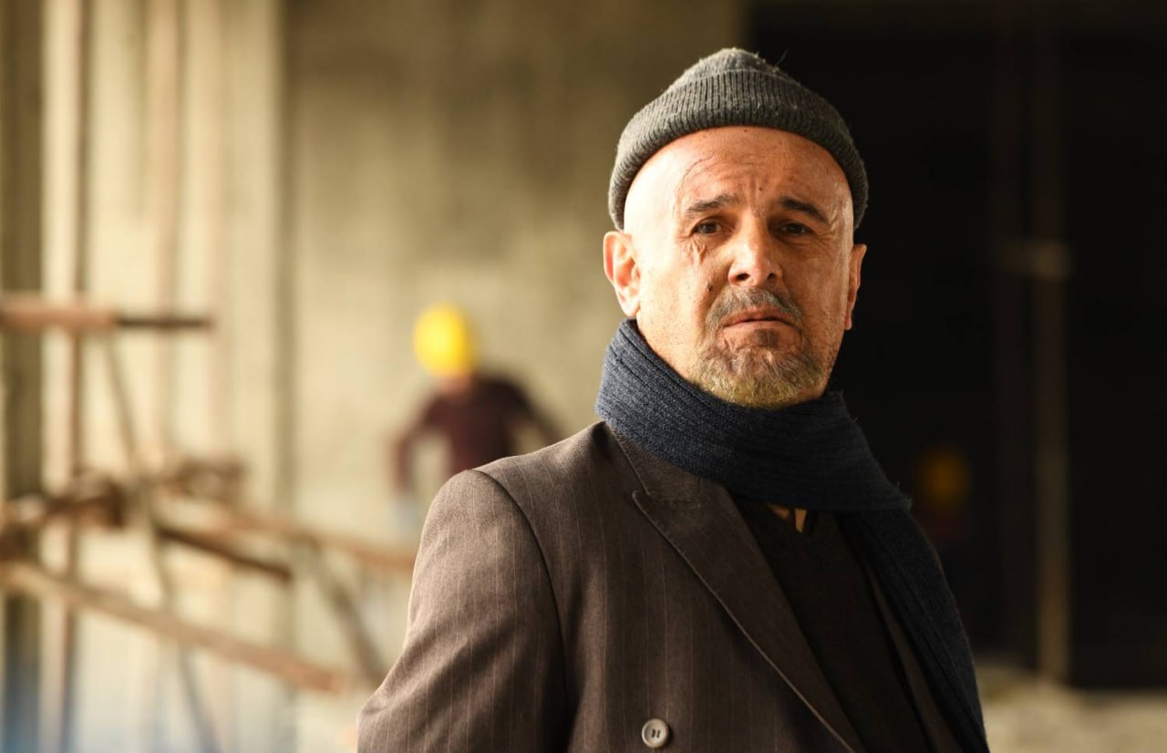 گریم «امین حیایی» در فیلم سینمایی «قایقسواری در تهران»، ساختۀ «رسول صدرعاملی» گریم «امین حیایی» در فیلم سینمایی «قایقسواری در تهران»، ساختۀ «رسول صدرعاملی»