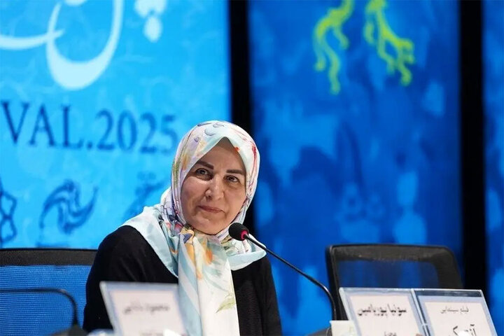 «سونیا پوریامین»، مجری و تهیه‌کننده 