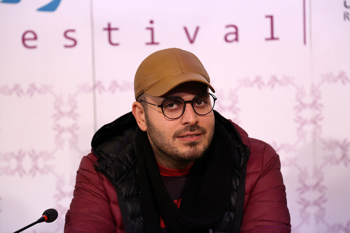 «محمدحسین مهدویان»،  کارگردان و فیلمنامه‌نویس و مستندساز ایرانی 