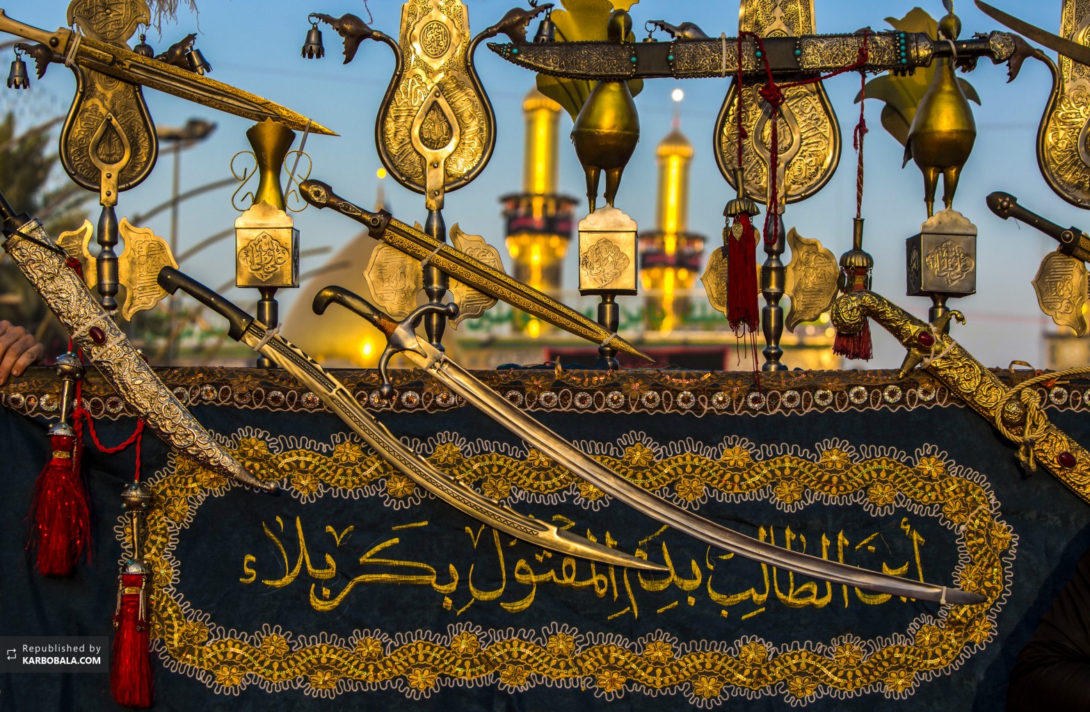 نقوش نمادین عاشورایی نقوش نمادین عاشورایی