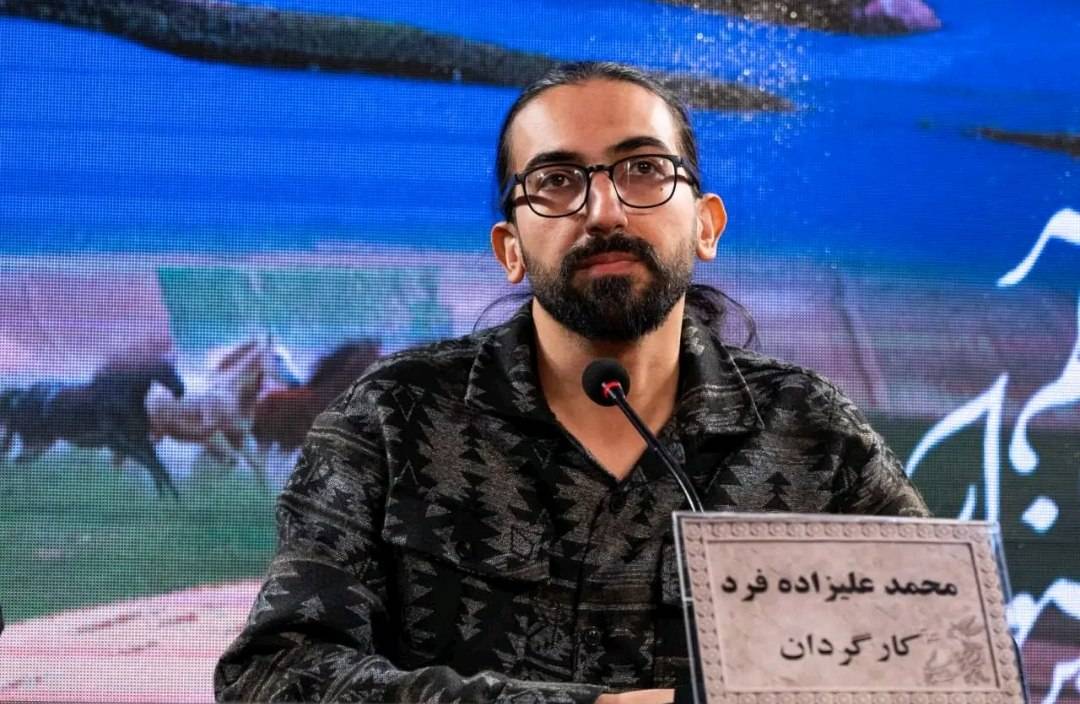 «محمد علیزادهفرد»، کارگردان فیلم «حاشیه» «محمد علیزادهفرد»، کارگردان فیلم «حاشیه»