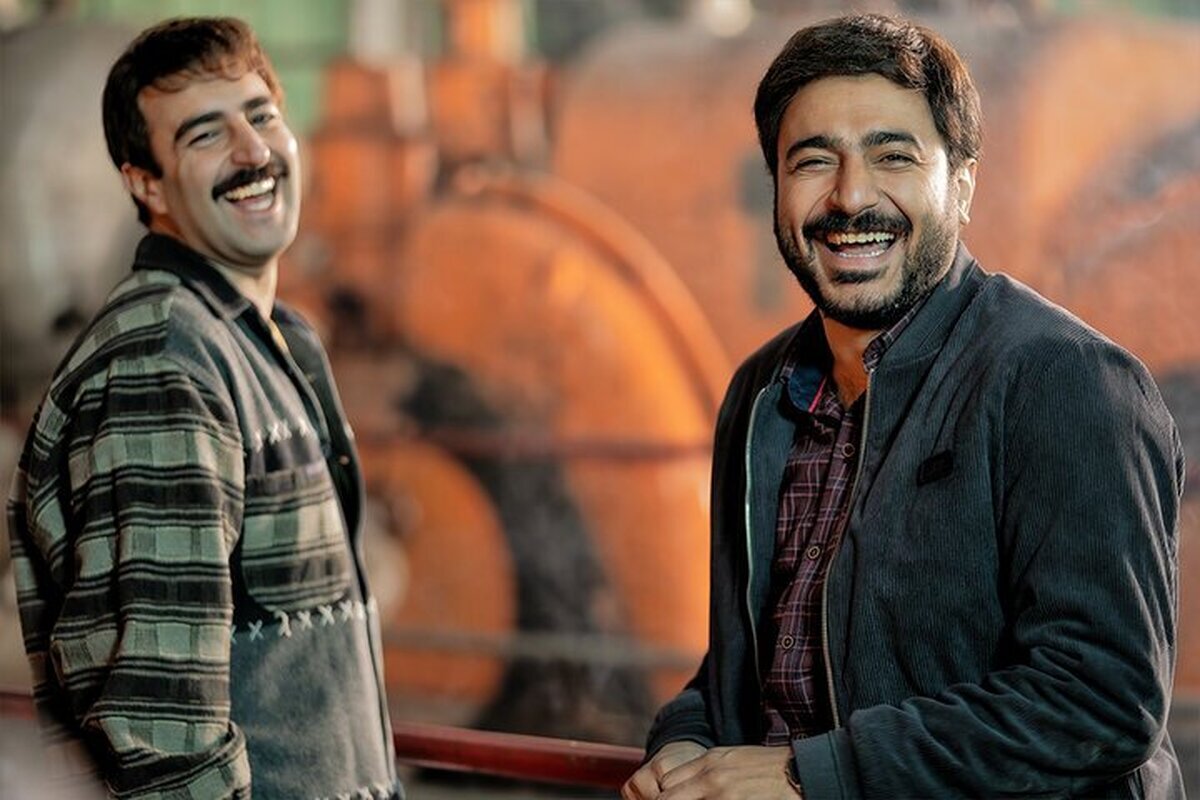 «آرمین رحیمیان» و «کیوان ساکت‌اف» در سکانسی از فیلم سینمایی «جهان مبهم هاتف»